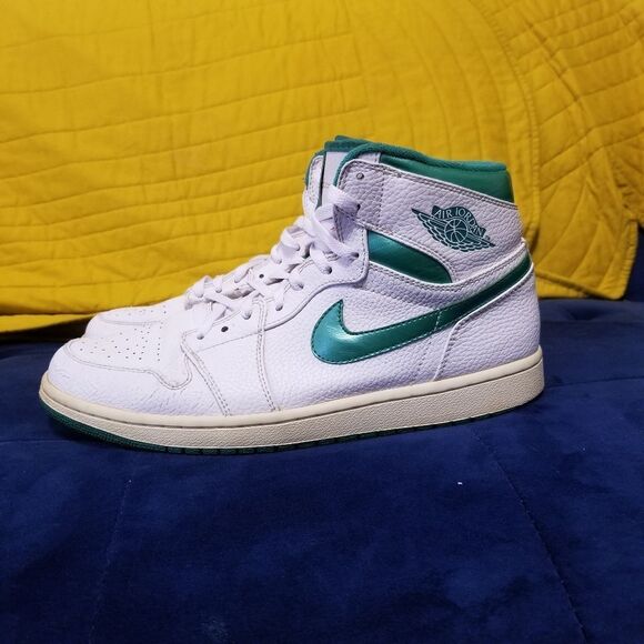 Nike Air Jordan 1 Retro High "Do The Right Thing" - Picture 2 of 16